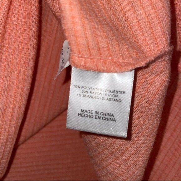 Ninety clothing cold shoulder top Women’s size  small flutter short sleeve new - Picture 3 of 9